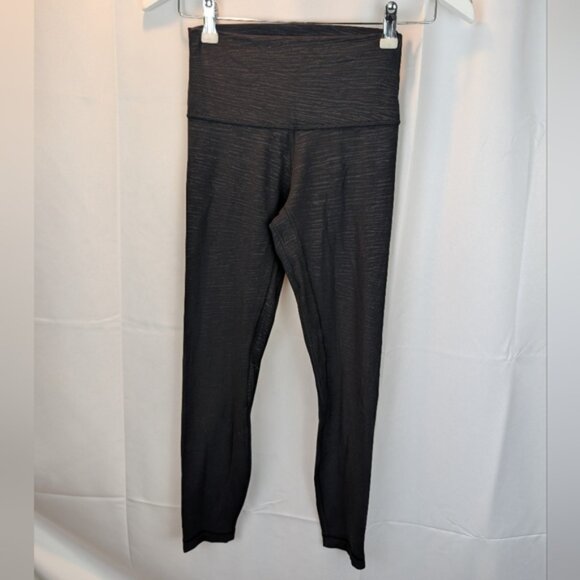 Lululemon Align Pant II 25  size 4 in EUC - Picture 5 of 9